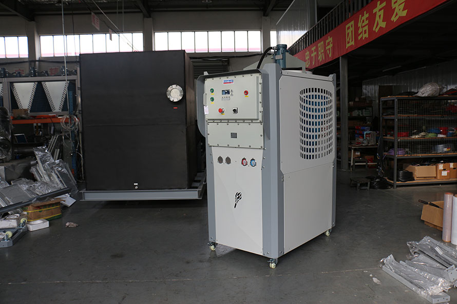 石油業(yè)、化工業(yè)、制藥業(yè)反應(yīng)釜配套制冷機(jī)組